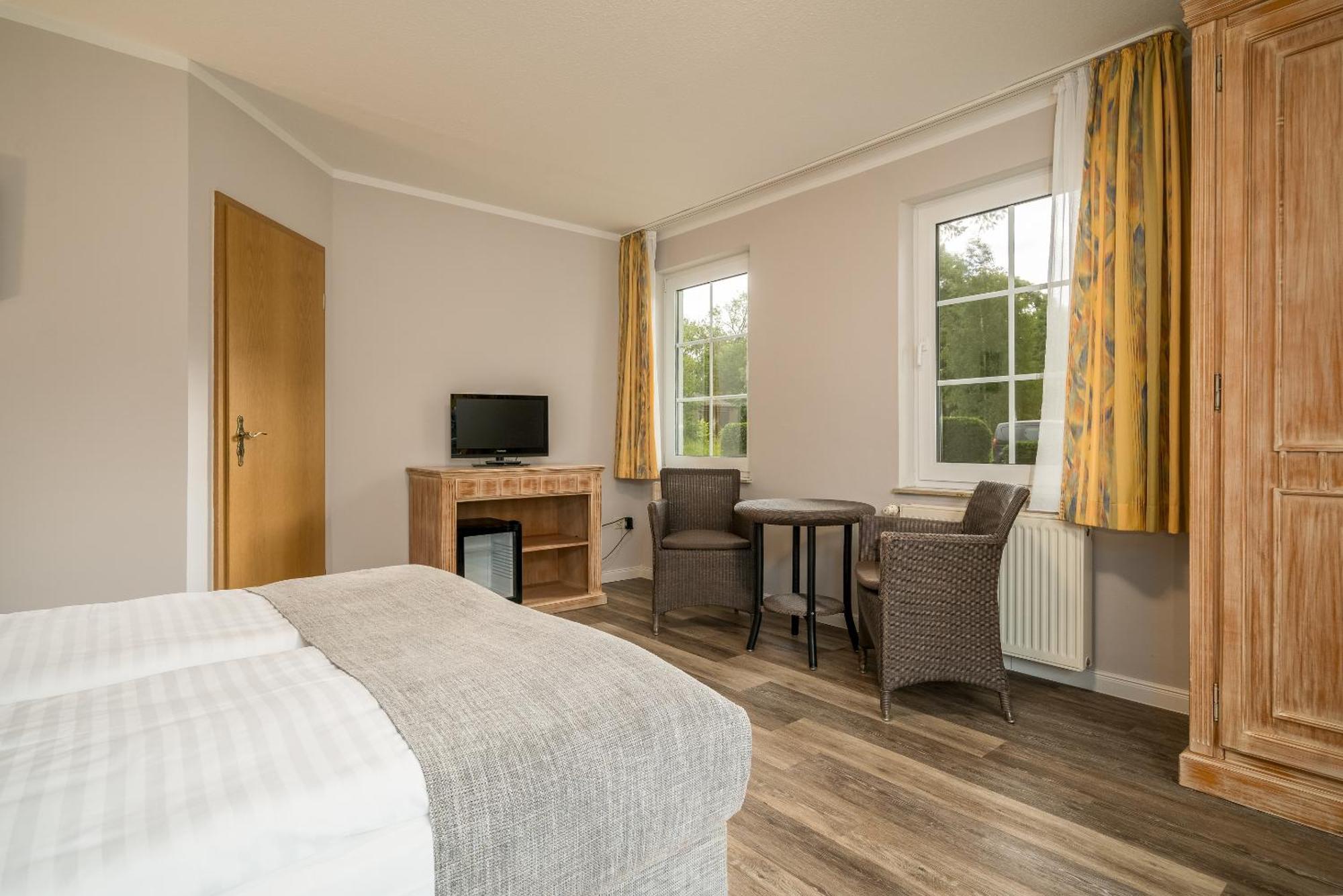 Hotel Mueritz-Park Boek Room photo